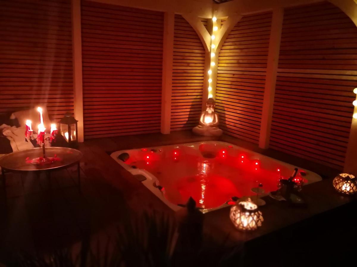 La Chabertine Bed & Breakfast Gareoult Luaran gambar